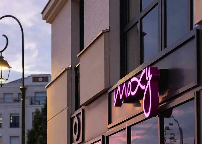 Moxy Paris Clamart